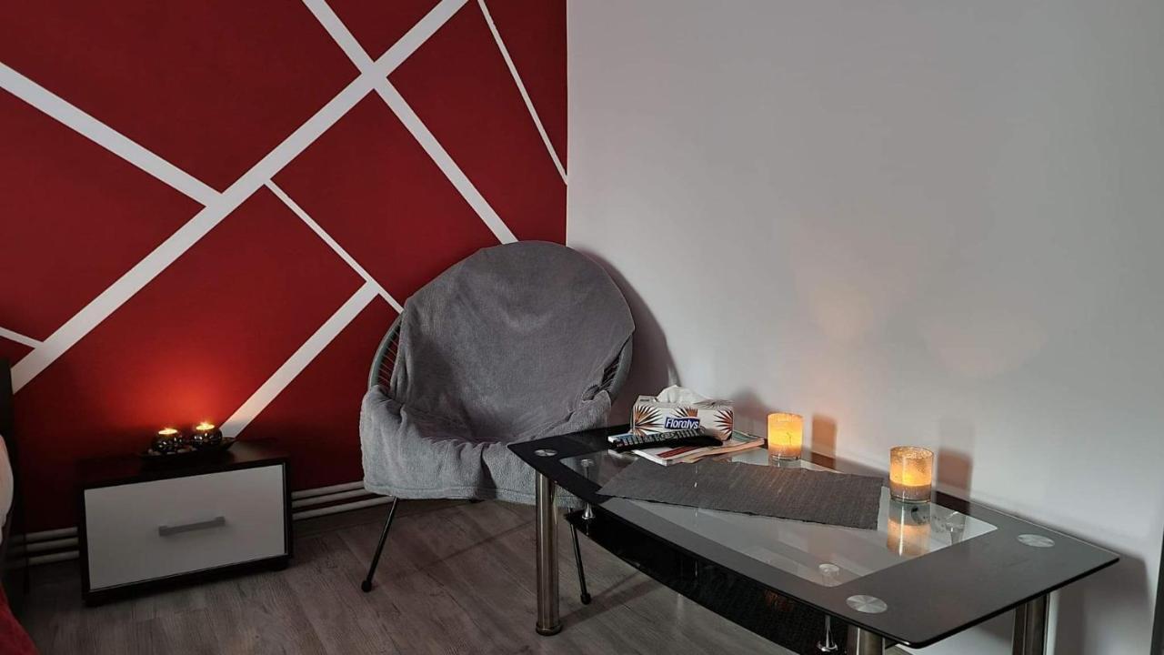 Ferienwohnung Studio Vale Hunedoara Exterior foto