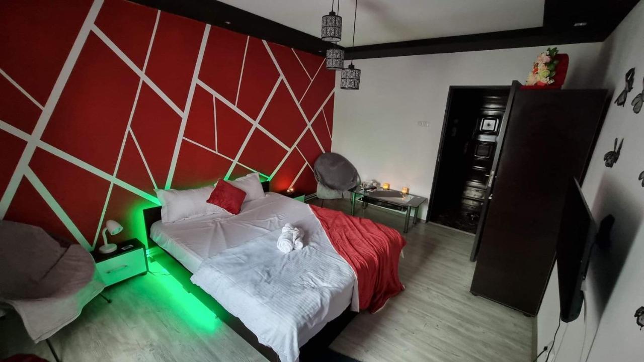 Ferienwohnung Studio Vale Hunedoara Exterior foto